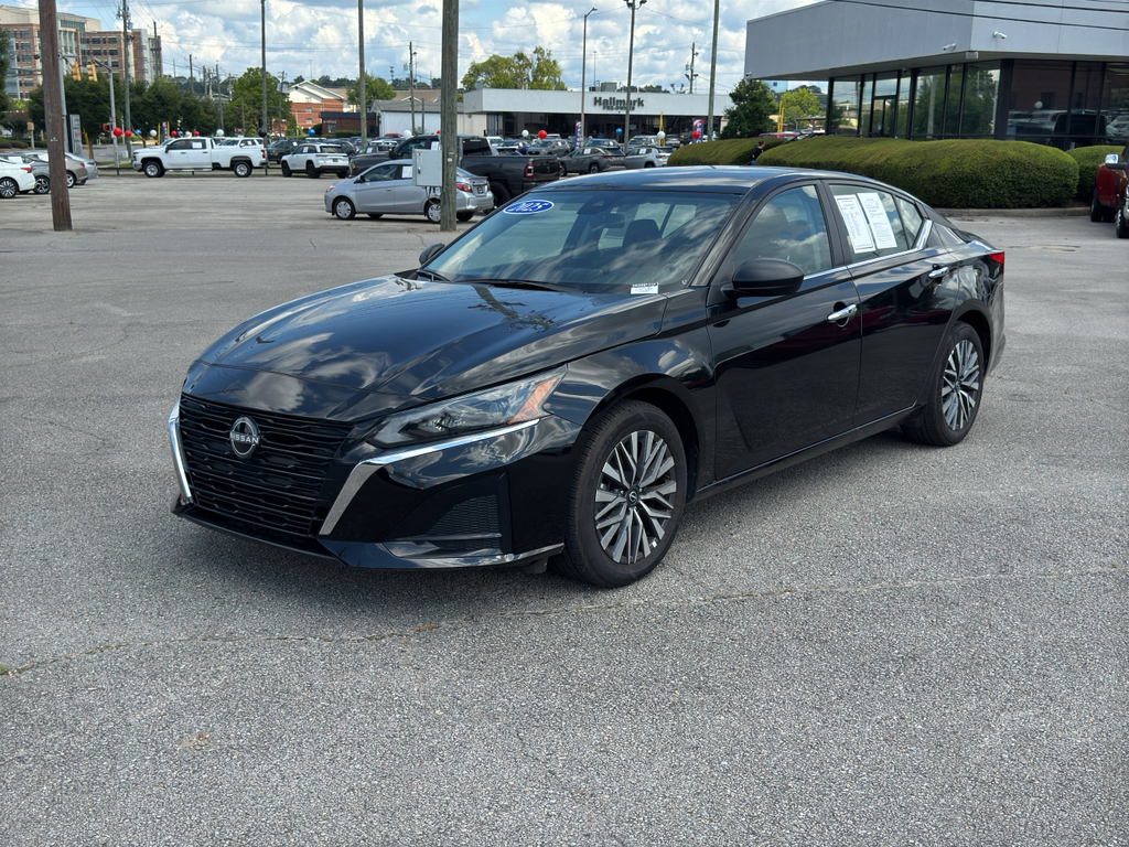 2025 Nissan Altima