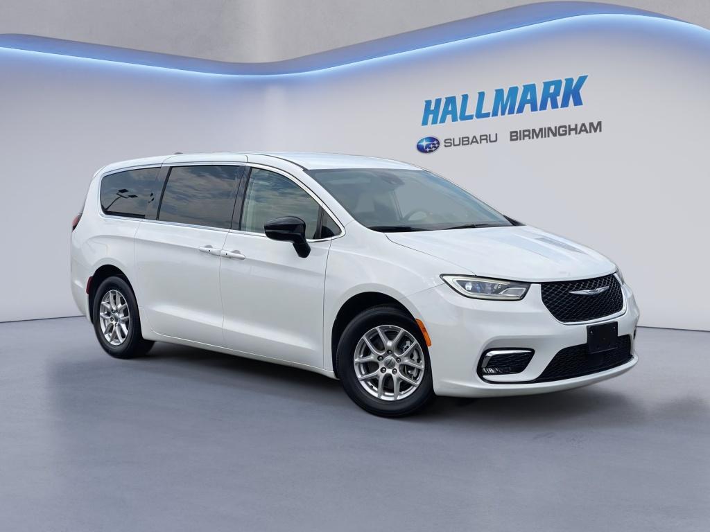 2024 Chrysler Pacifica