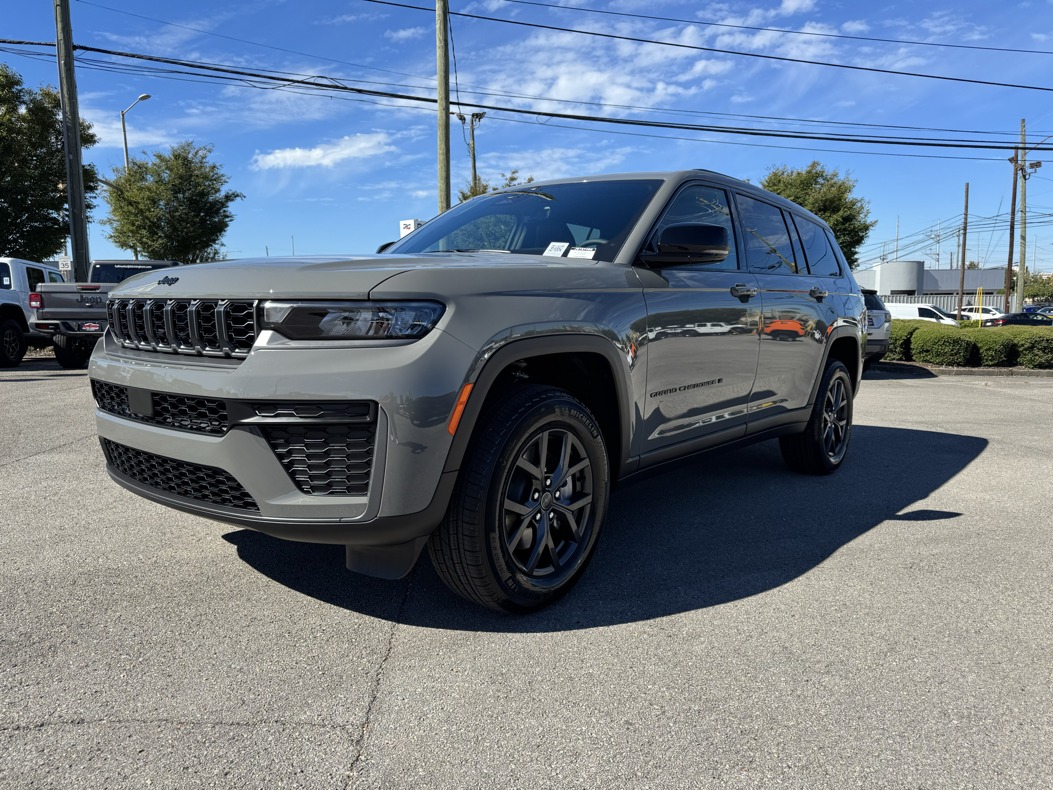 2027 Jeep Grand Cherokee L