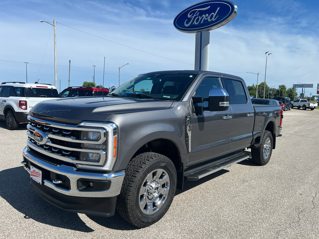 2023 Ford F-350 LARIAT