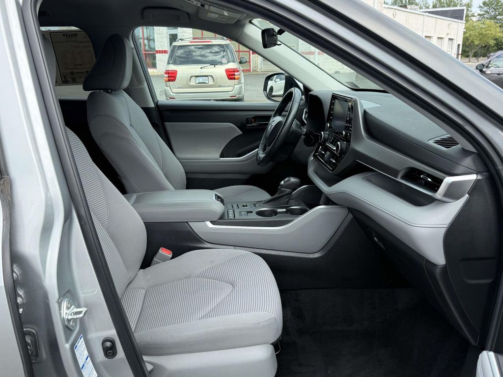 Used 2022 Toyota Highlander SUV