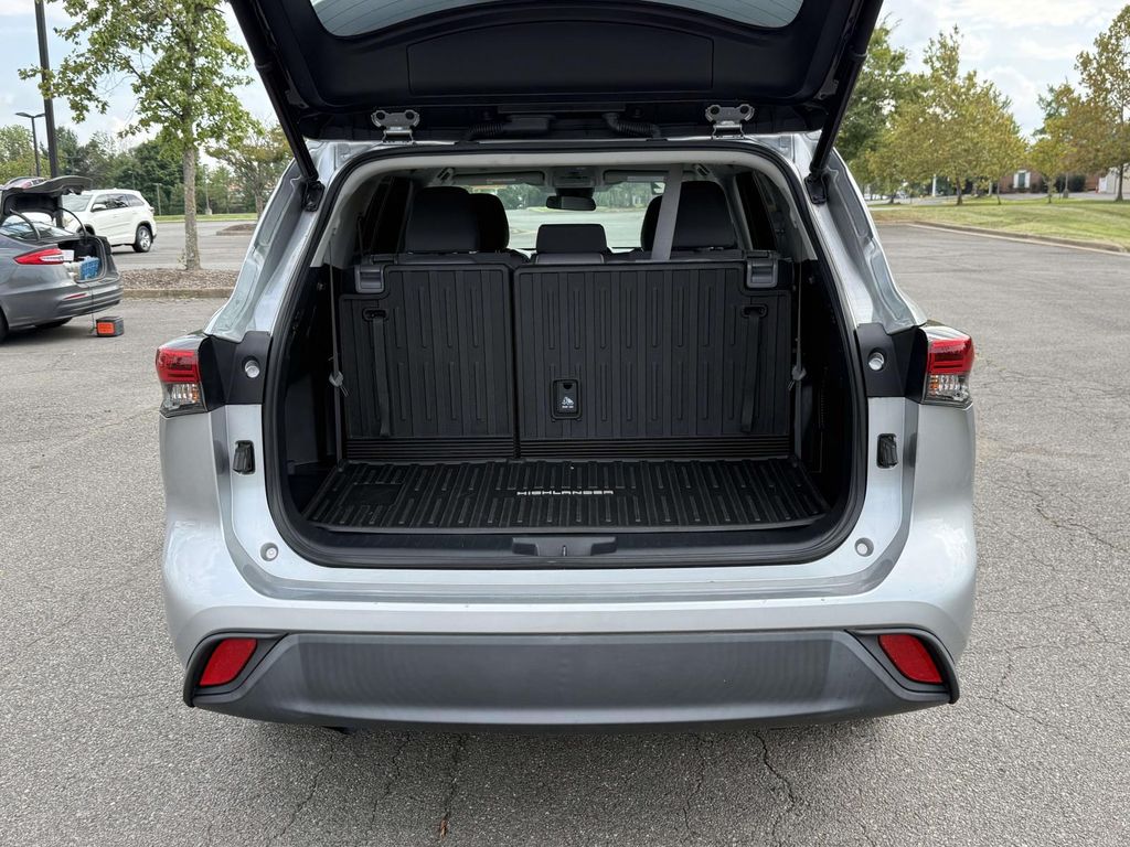 Used 2022 Toyota Highlander SUV