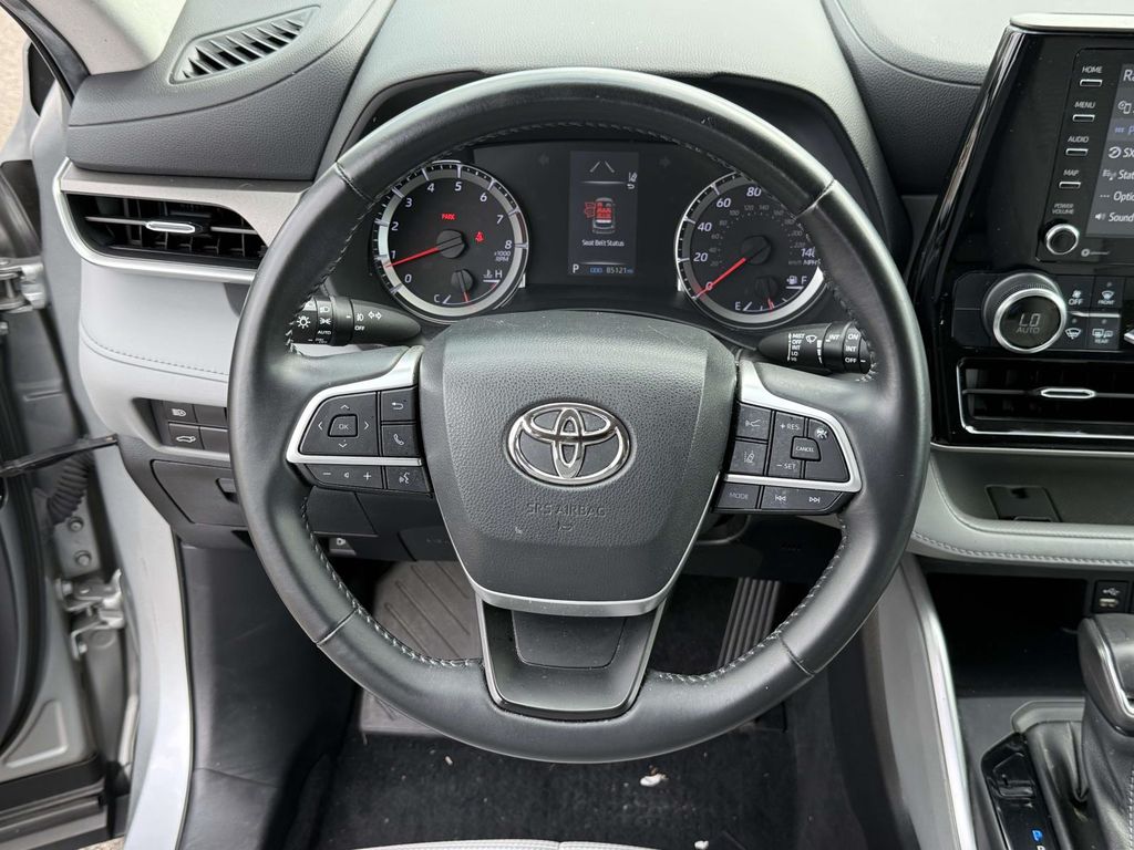 Used 2022 Toyota Highlander SUV