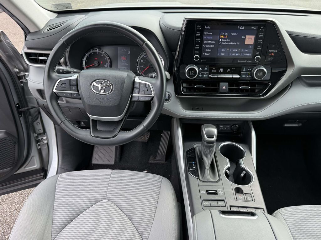 Used 2022 Toyota Highlander SUV