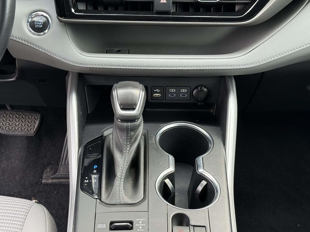 Used 2022 Toyota Highlander SUV