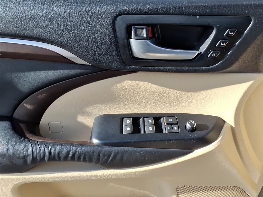 Used 2015 Toyota Highlander SUV