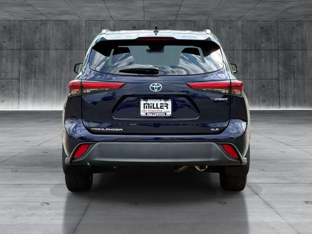 Used 2023 Toyota Highlander Hybrid SUV