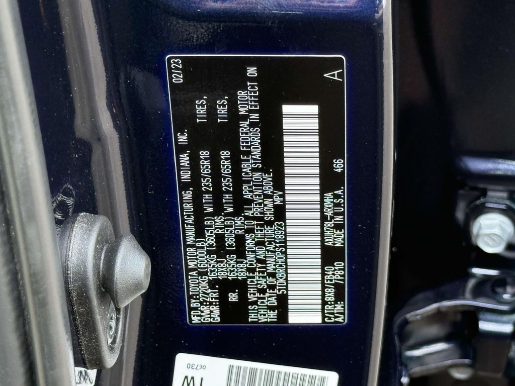 Used 2023 Toyota Highlander Hybrid SUV