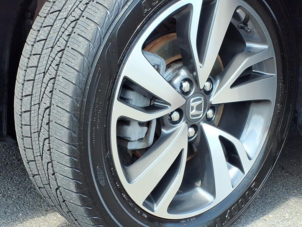 2022 Honda Odyssey Touring - Photo 17
