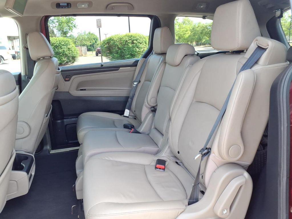 2022 Honda Odyssey Touring - Photo 6