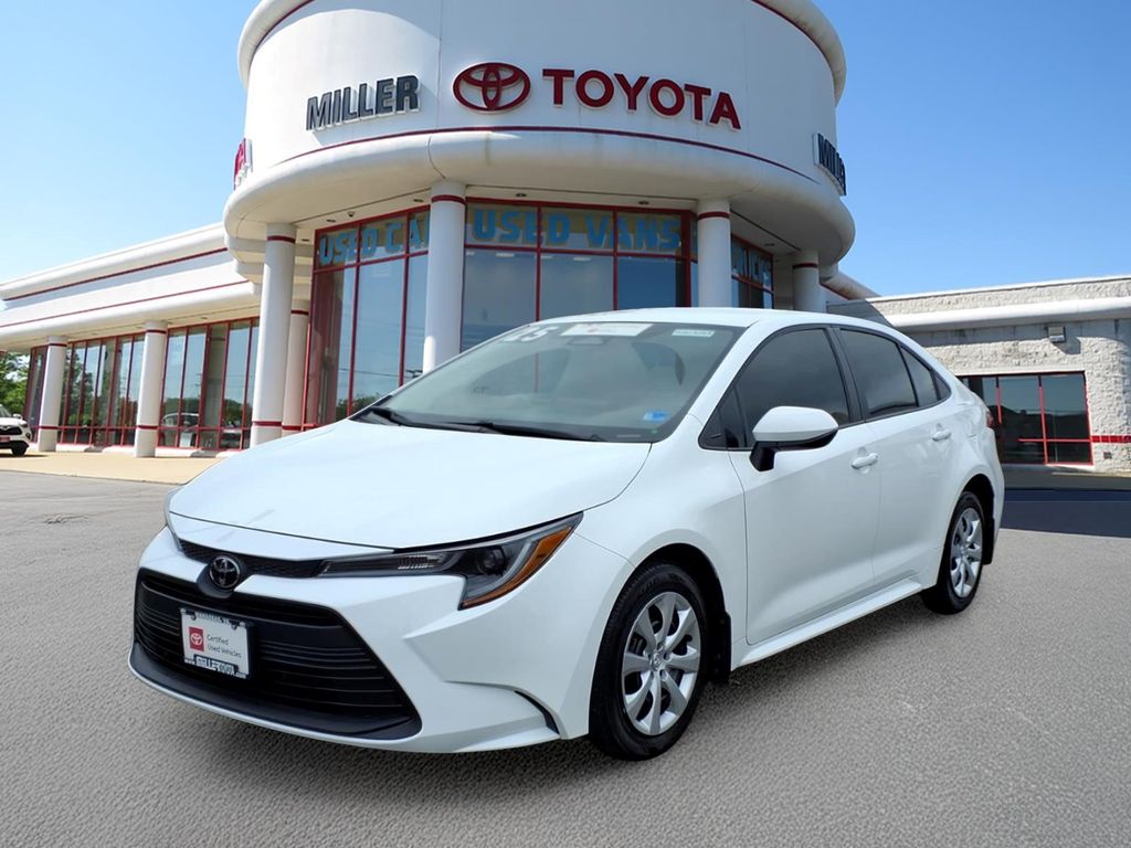 2025 Toyota Corolla LE
