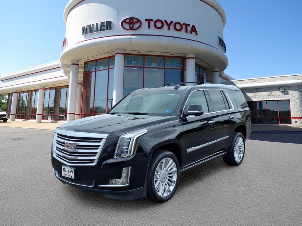 2019 Cadillac Escalade AWD Platinum's photo