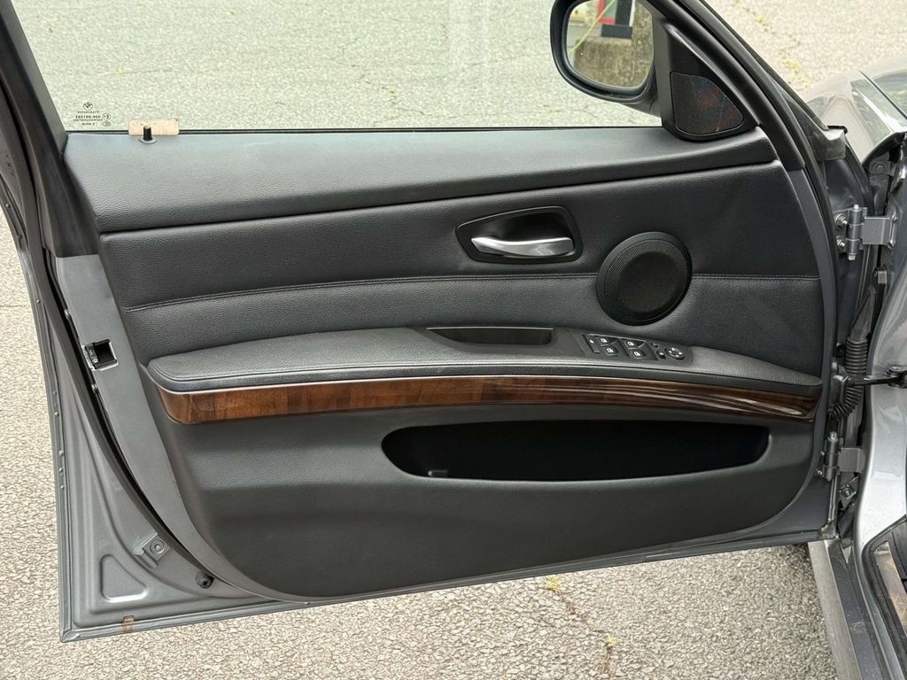 Used 2011 BMW 3 series Sedan