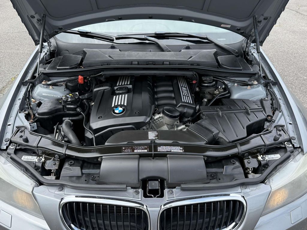 Used 2011 BMW 3 series Sedan