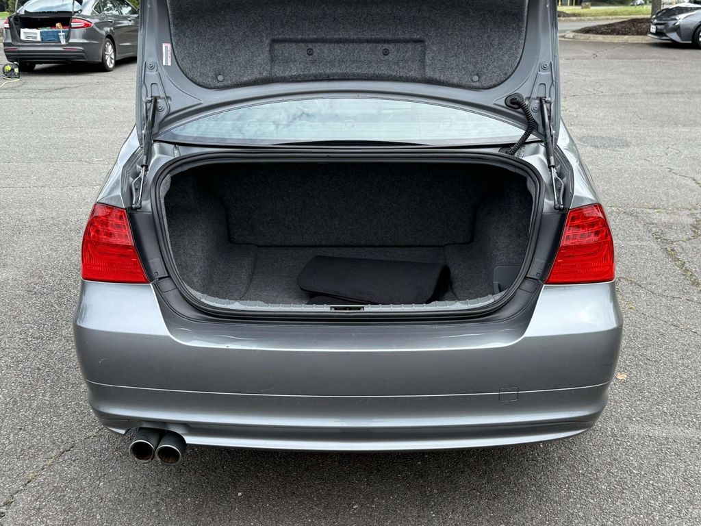 Used 2011 BMW 3 series Sedan