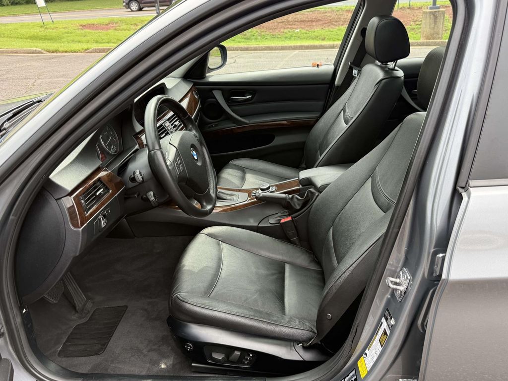 Used 2011 BMW 3 series Sedan