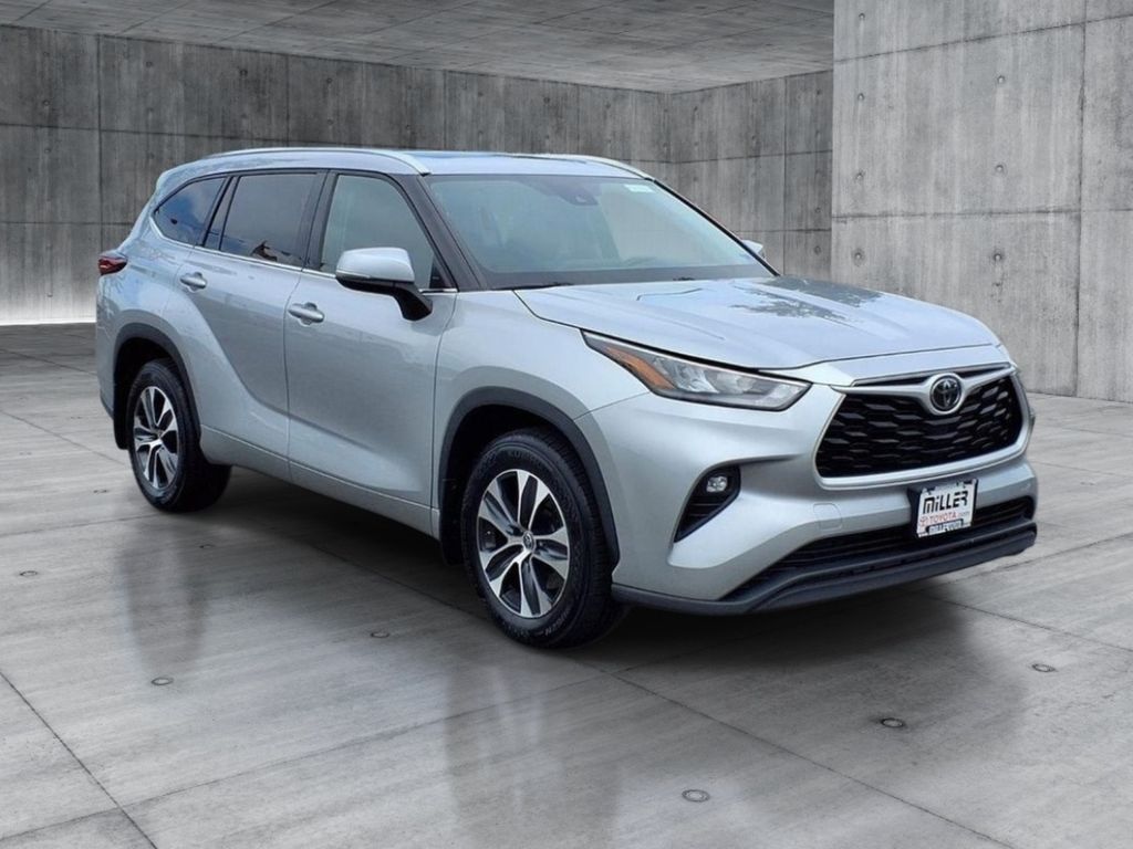 Used 2020 Toyota Highlander SUV