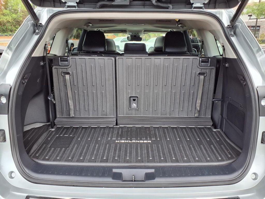 Used 2020 Toyota Highlander SUV