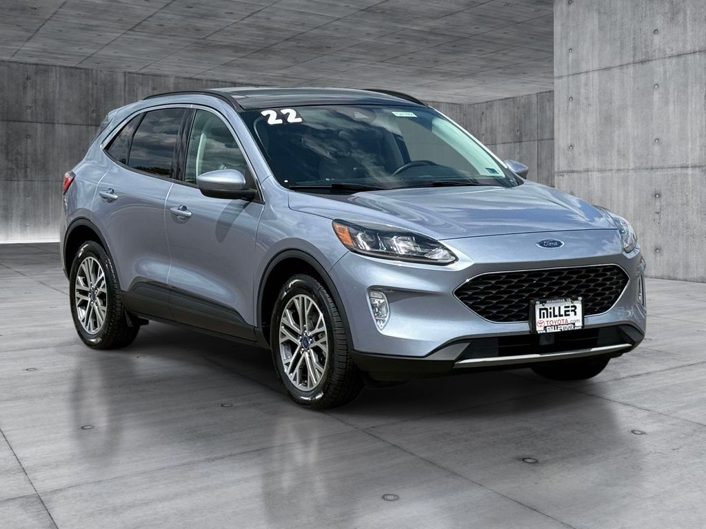 Used 2022 Ford Escape Hybrid SUV