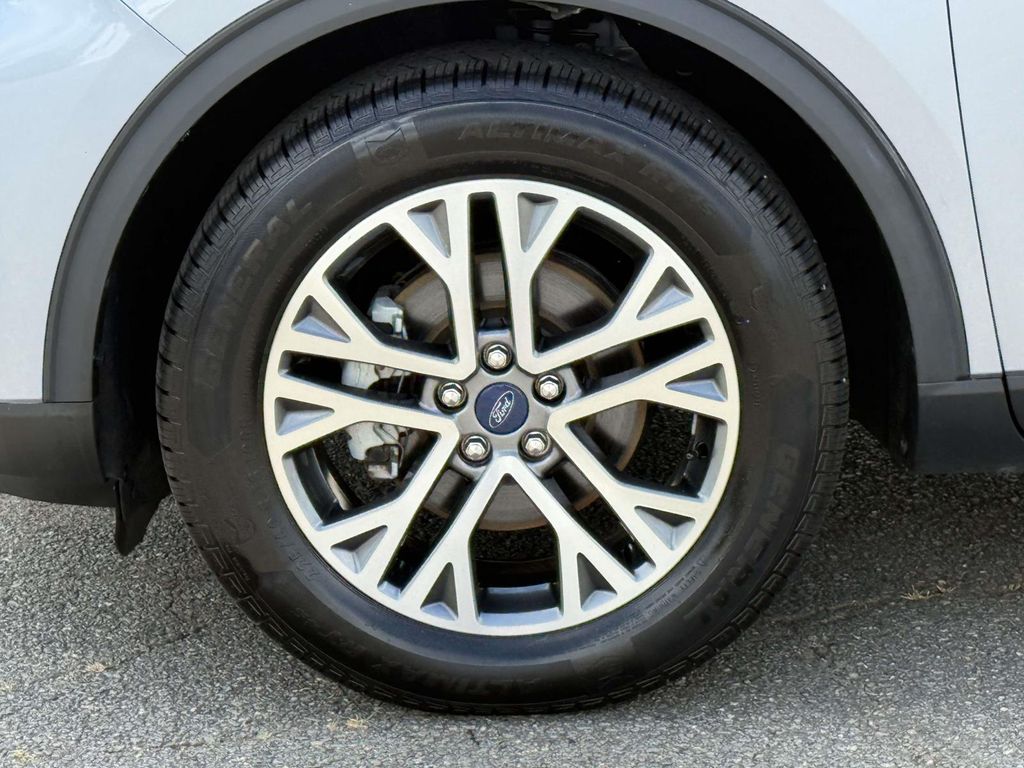 Used 2022 Ford Escape Hybrid SUV