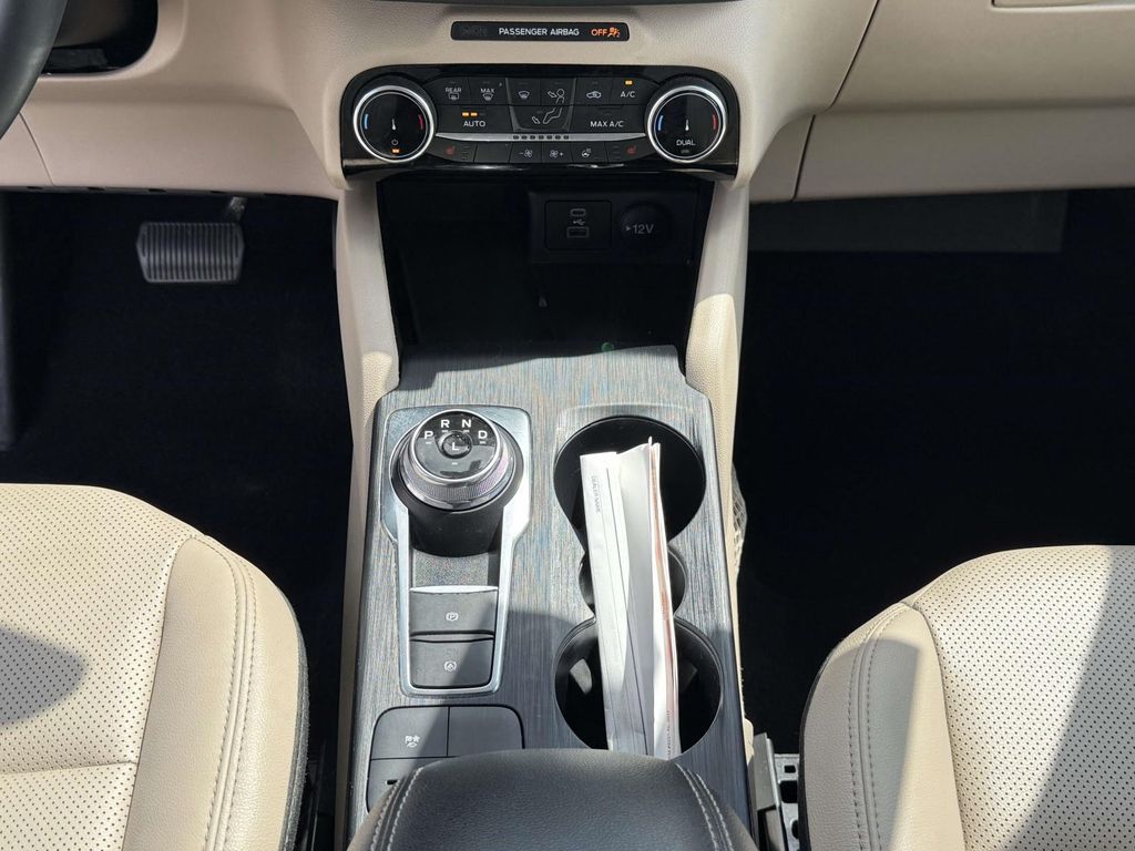 Used 2022 Ford Escape Hybrid SUV