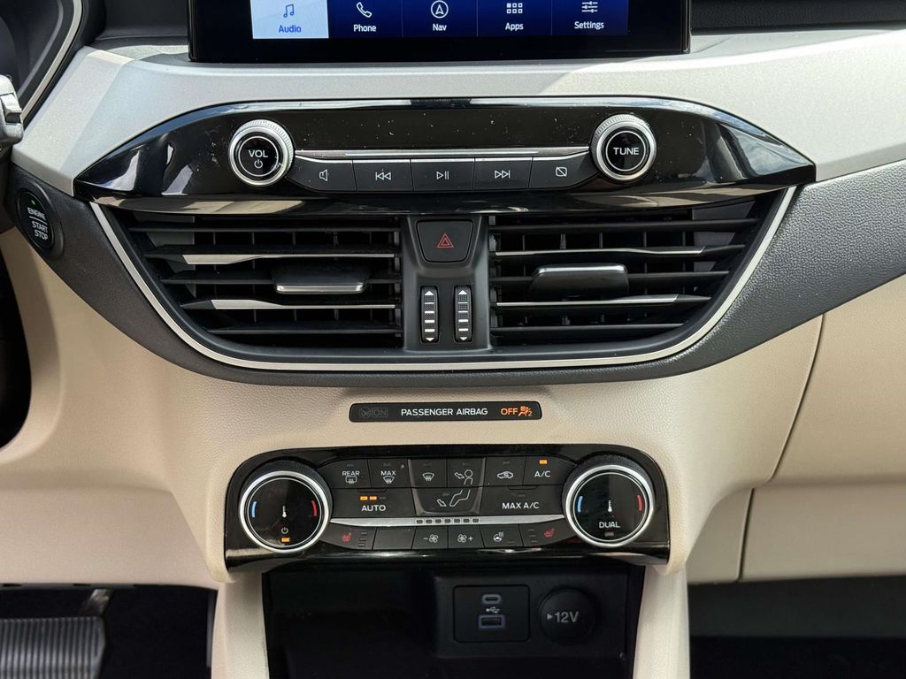 Used 2022 Ford Escape Hybrid SUV