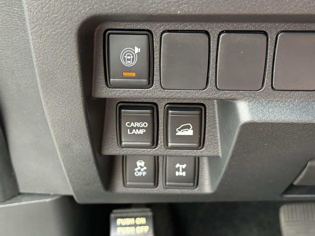 Used 2023 Nissan Frontier Truck