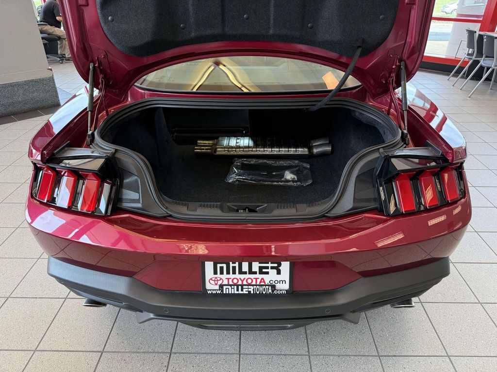 Used 2025 Ford Mustang Coupe