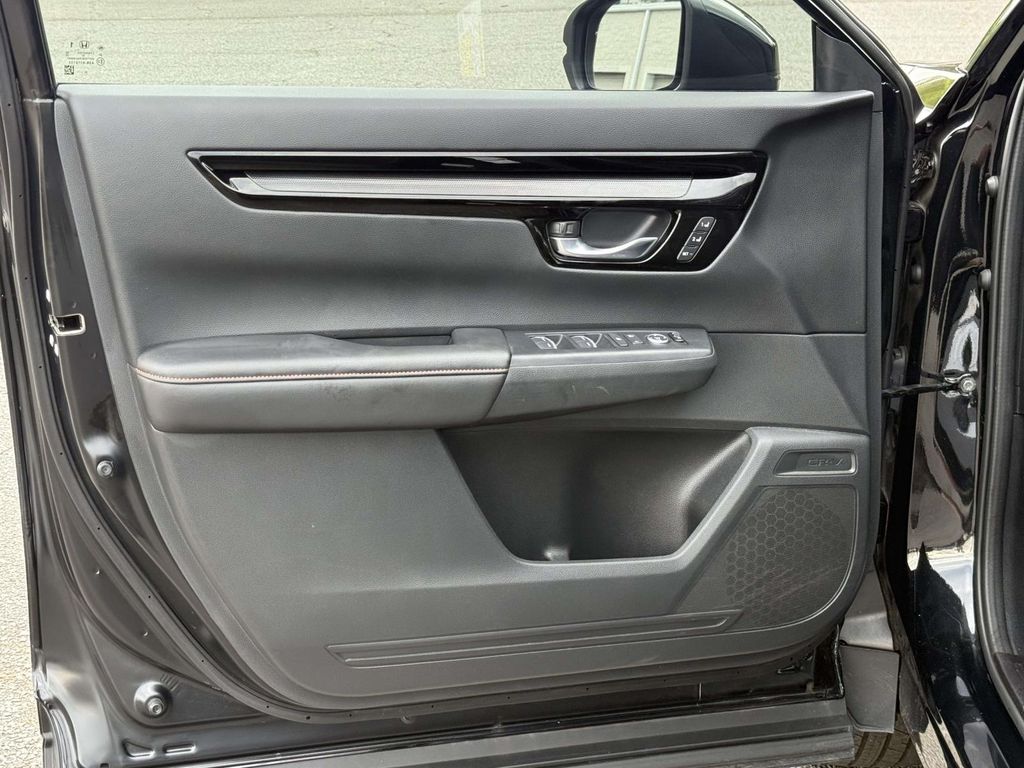 Used 2026 Honda CR-V Hybrid SUV