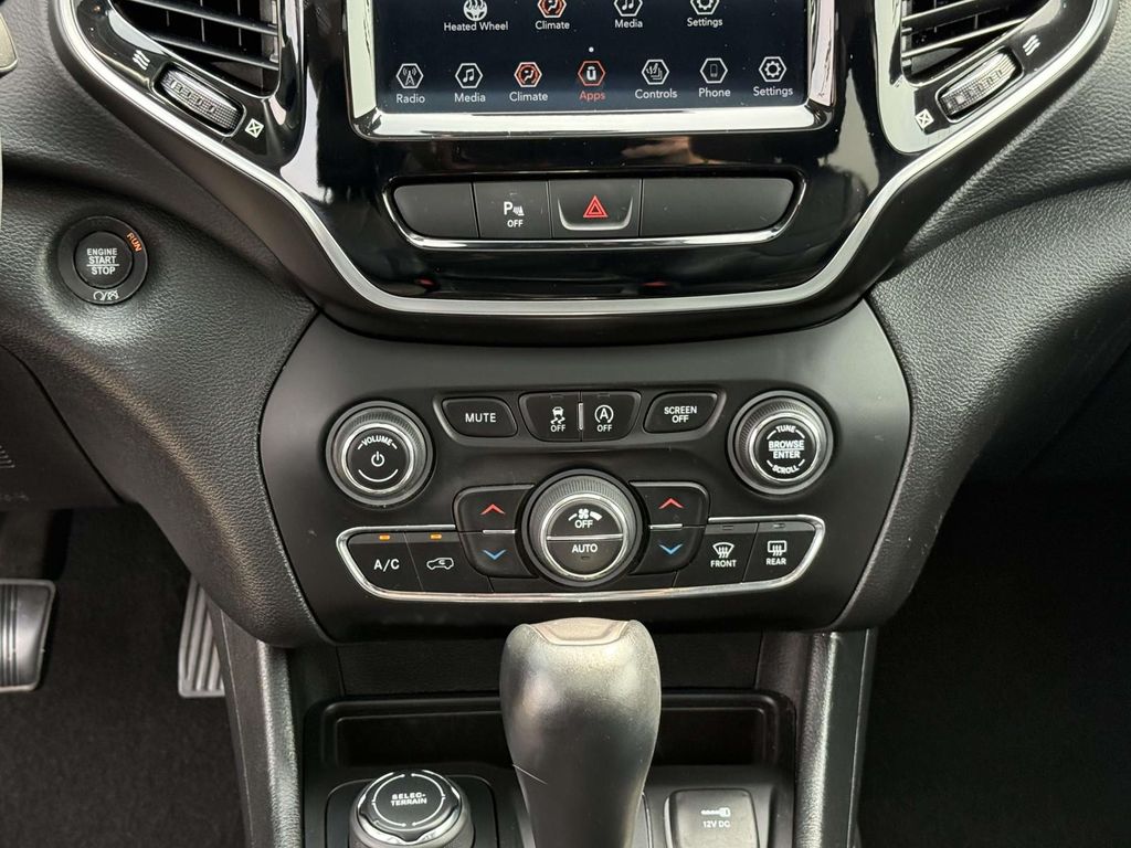 Used 2019 Jeep Cherokee SUV