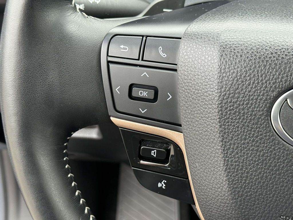 Used 2025 Toyota Crown Signia SUV