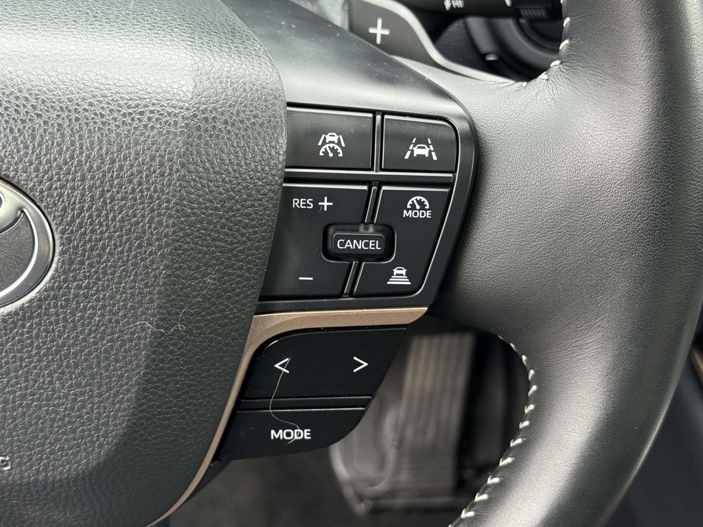 Used 2025 Toyota Crown Signia SUV