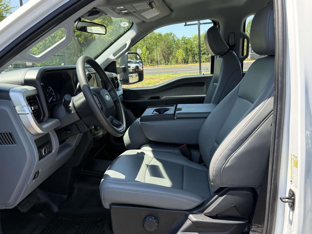 Used 2025 Ford F-250 Super Duty Truck