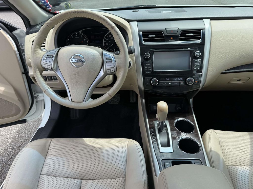 Used 2015 Nissan Altima Sedan