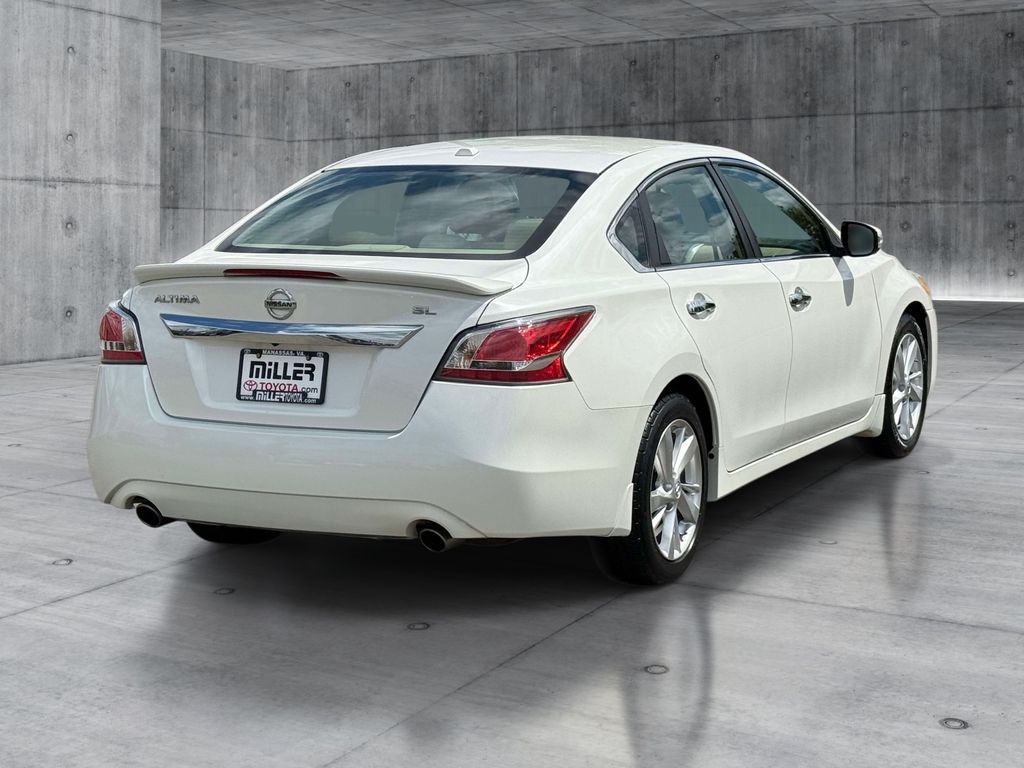Used 2015 Nissan Altima Sedan
