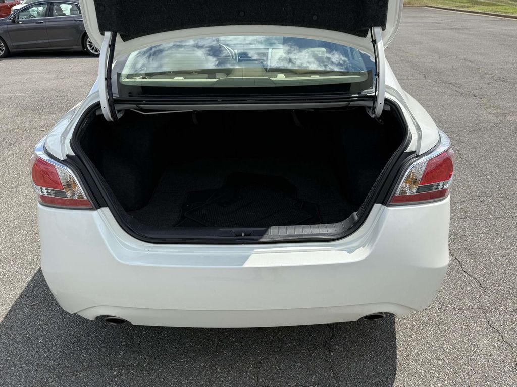 Used 2015 Nissan Altima Sedan