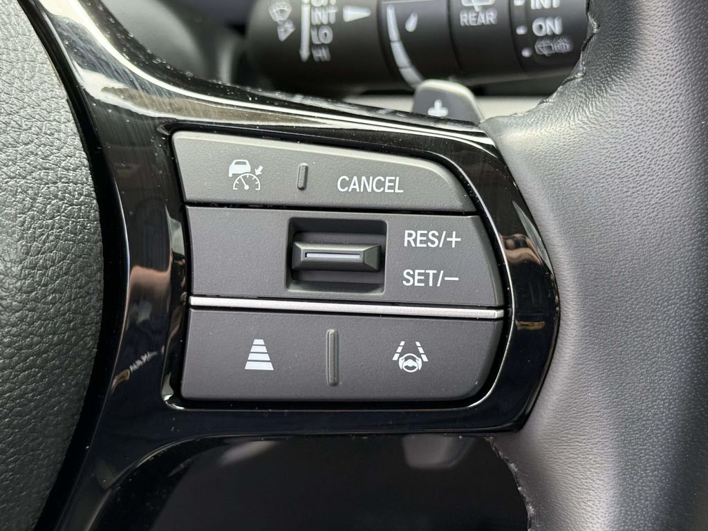 Used 2025 Honda Pilot SUV
