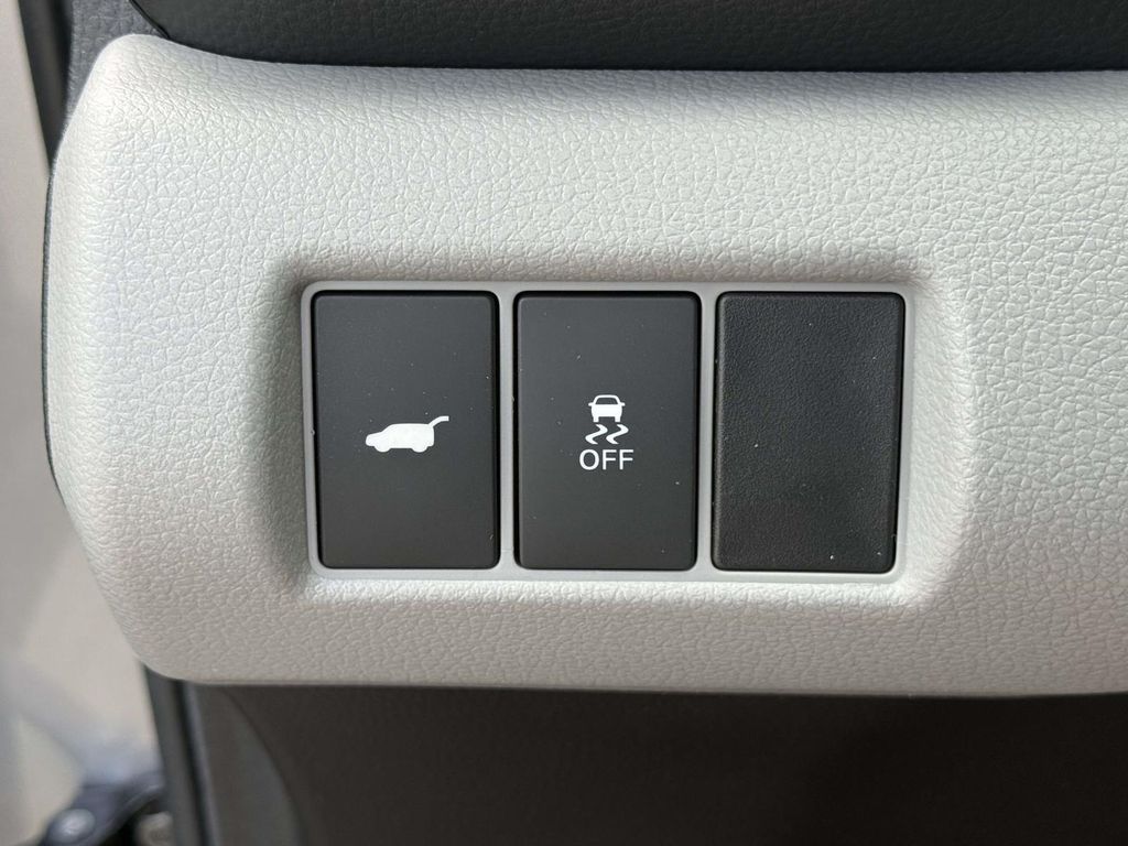 Used 2025 Honda Pilot SUV