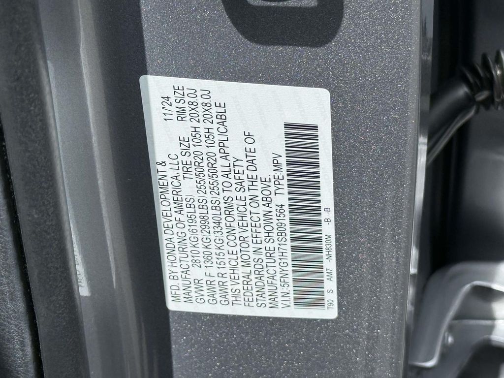 Used 2025 Honda Pilot SUV