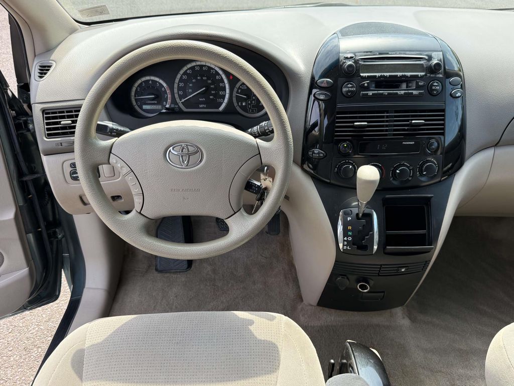 Used 2005 Toyota Sienna Van