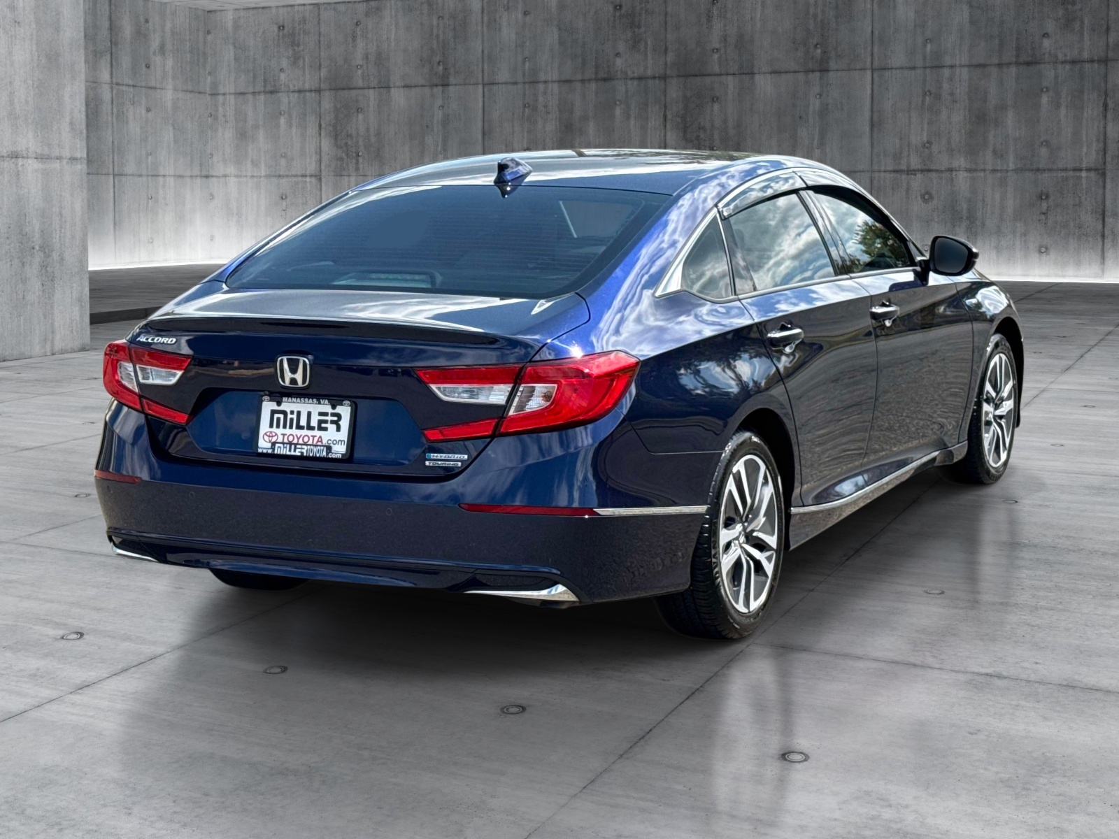 Used 2018 Honda Accord Hybrid Sedan