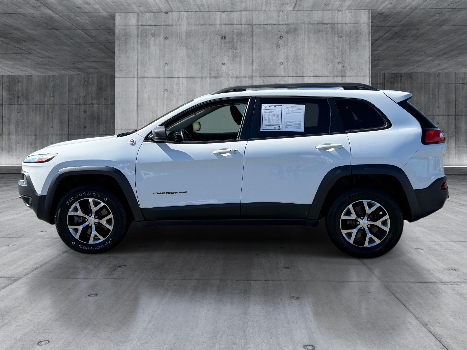 Used 2018 Jeep Cherokee SUV