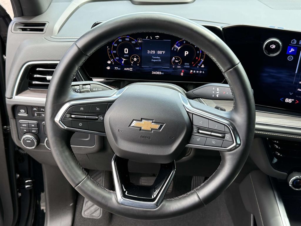 Used 2025 Chevrolet Suburban SUV