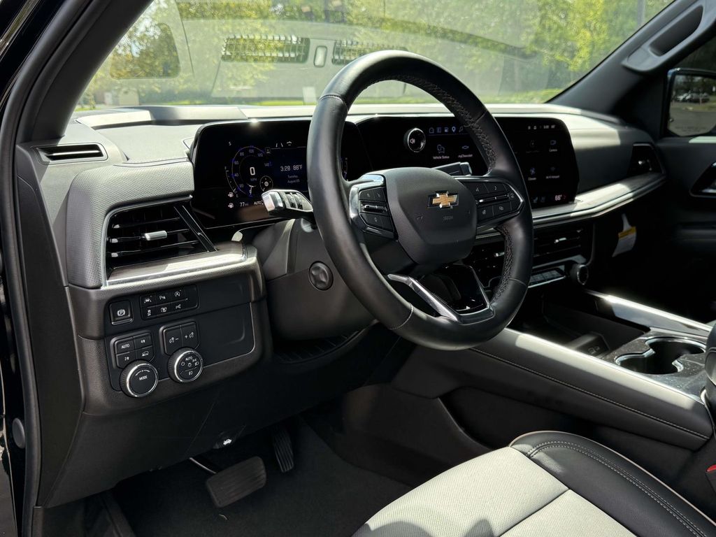 Used 2025 Chevrolet Suburban SUV
