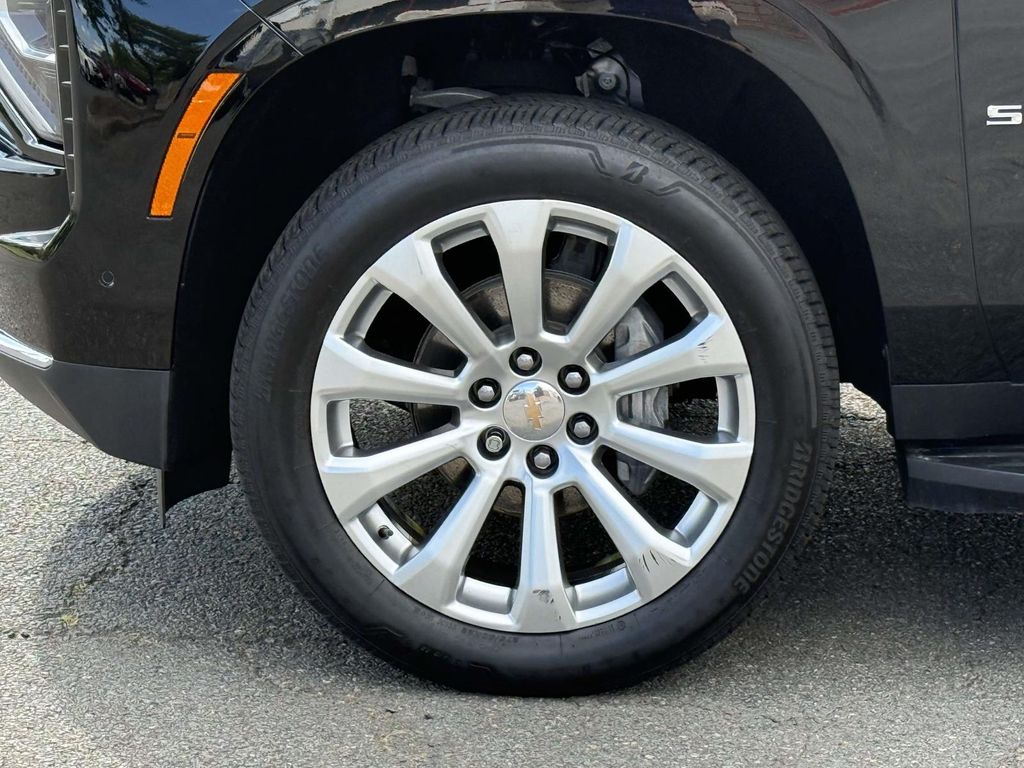 Used 2025 Chevrolet Suburban SUV