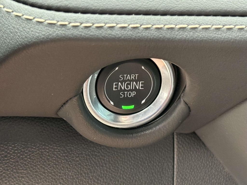 Used 2025 Chevrolet Suburban SUV