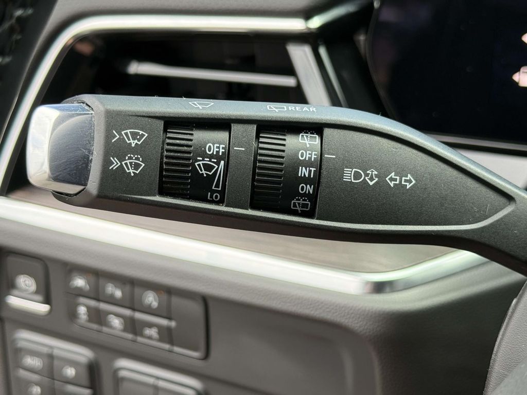 Used 2025 Chevrolet Suburban SUV