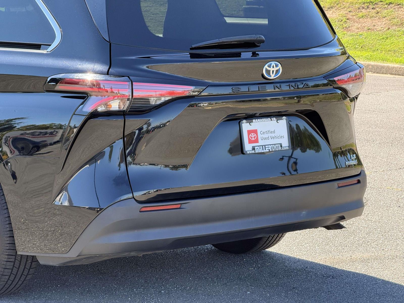 Used 2021 Toyota Sienna Van