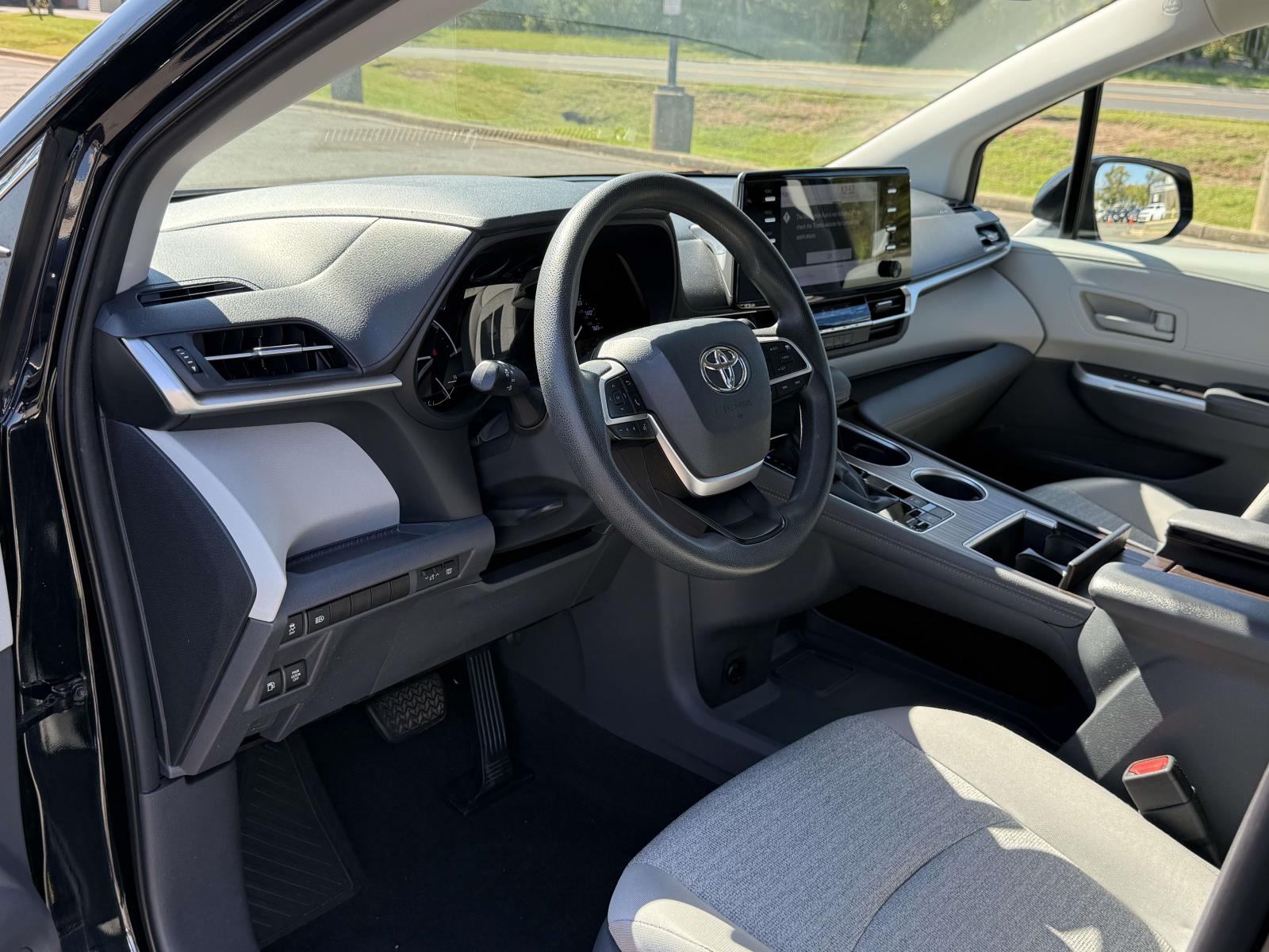 Used 2021 Toyota Sienna Van