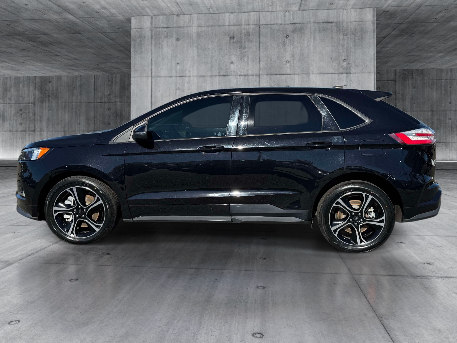 Used 2021 Ford Edge SUV
